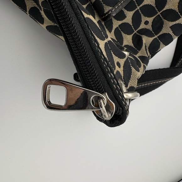 Fossil Black/Tan Print Cloth Messenger Bag with Adjustable Shoulder Strap - Picture 12 of 15